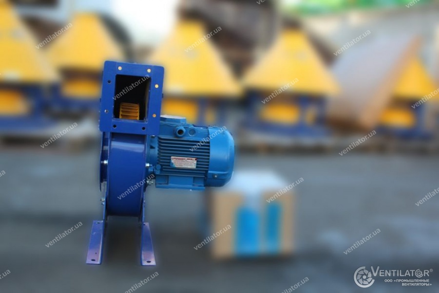 ВЦ 10-28 (ВР 200-28) №2,5 с эл.двигателем АИР 56 A4 0,12 кВт 1500 об ВЦ 10-28 (ВР 200-28) №2,5 с эл.двигателем АИР 56 A4 0,12 кВт 1500 об./мин