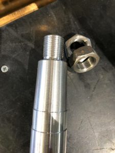 Кінець вала з лівою різьбою